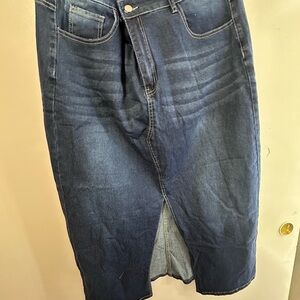 Denim skirt
